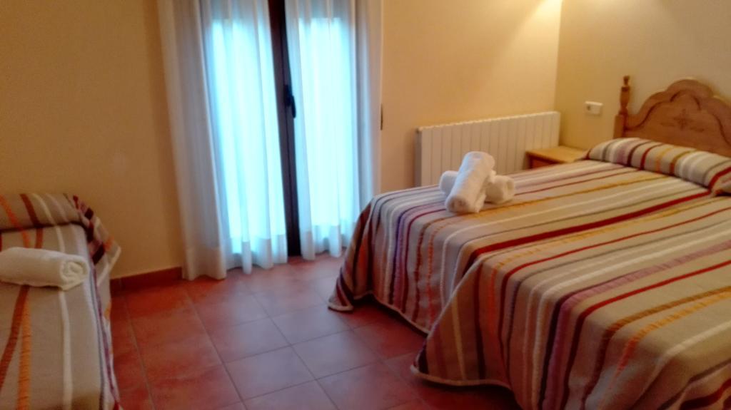 Hostal La Vega Peralejos 外观 照片