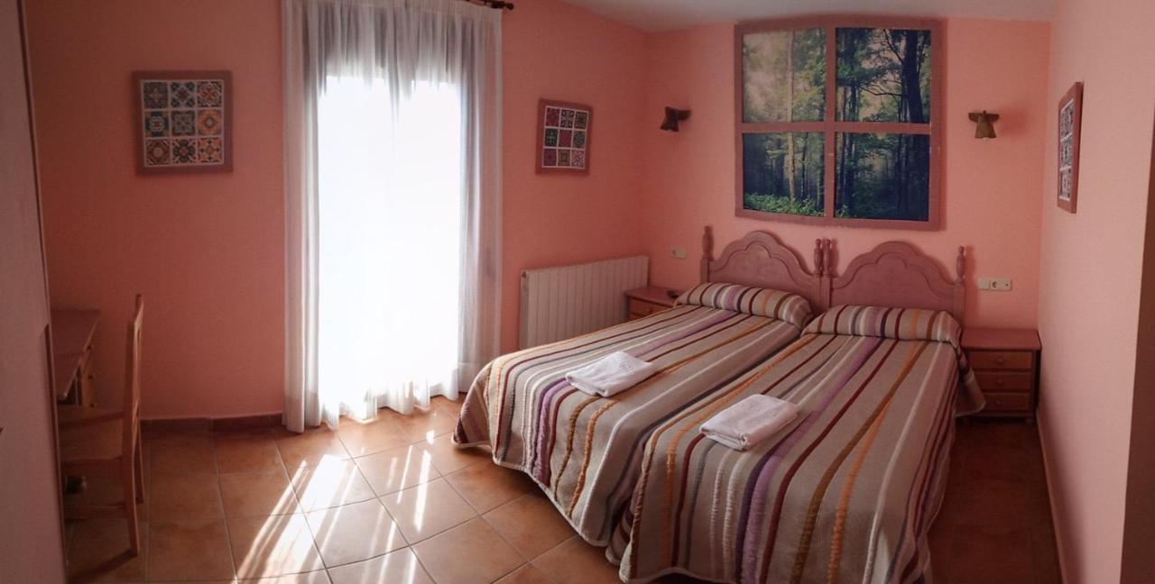 Hostal La Vega Peralejos 外观 照片
